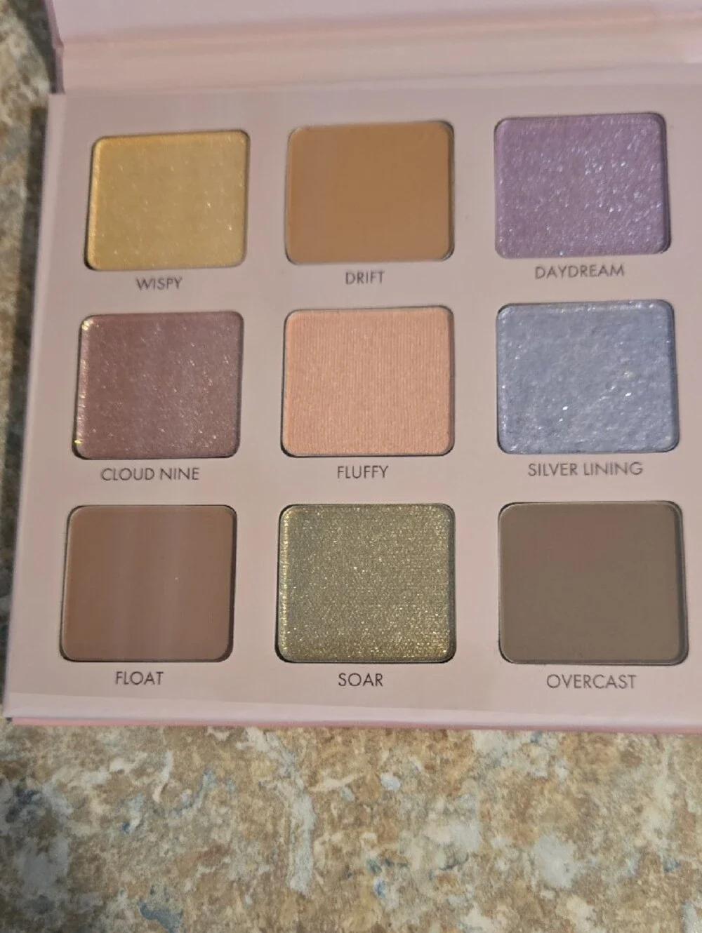 Wander - In The Clouds Eyeshadow Palette